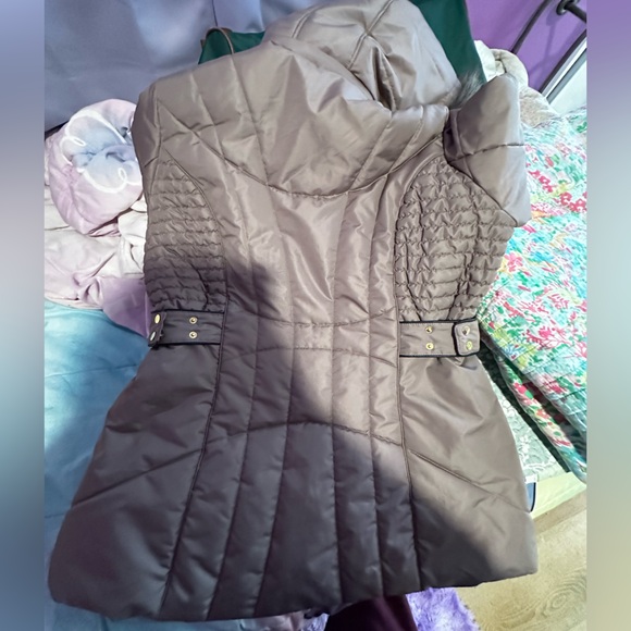 INTL D.E.T.A.I.L.S Puffer Jacket - Picture 4 of 5